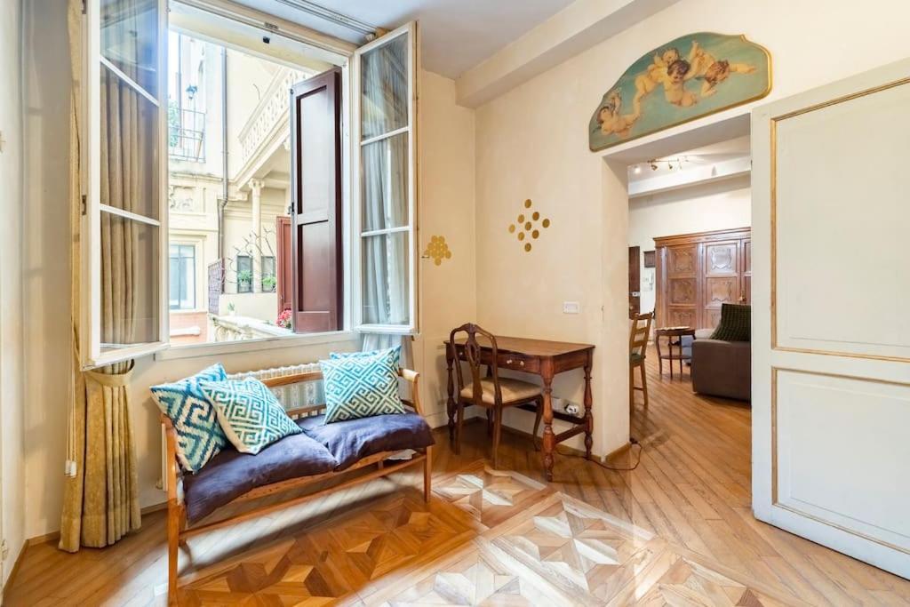 Appartamento Elegante E Centrale La Foglia D'Oro Bolonia Zewnętrze zdjęcie