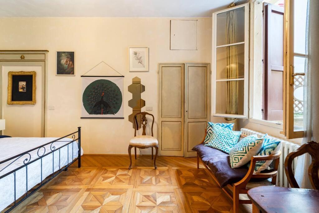 Appartamento Elegante E Centrale La Foglia D'Oro Bolonia Zewnętrze zdjęcie